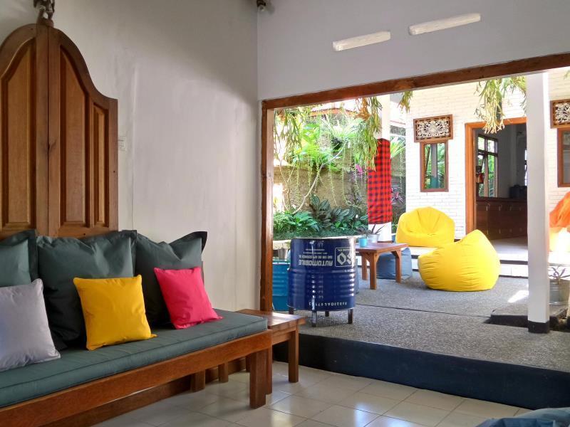 Хостел Friendly House Bali Убуд Экстерьер фото