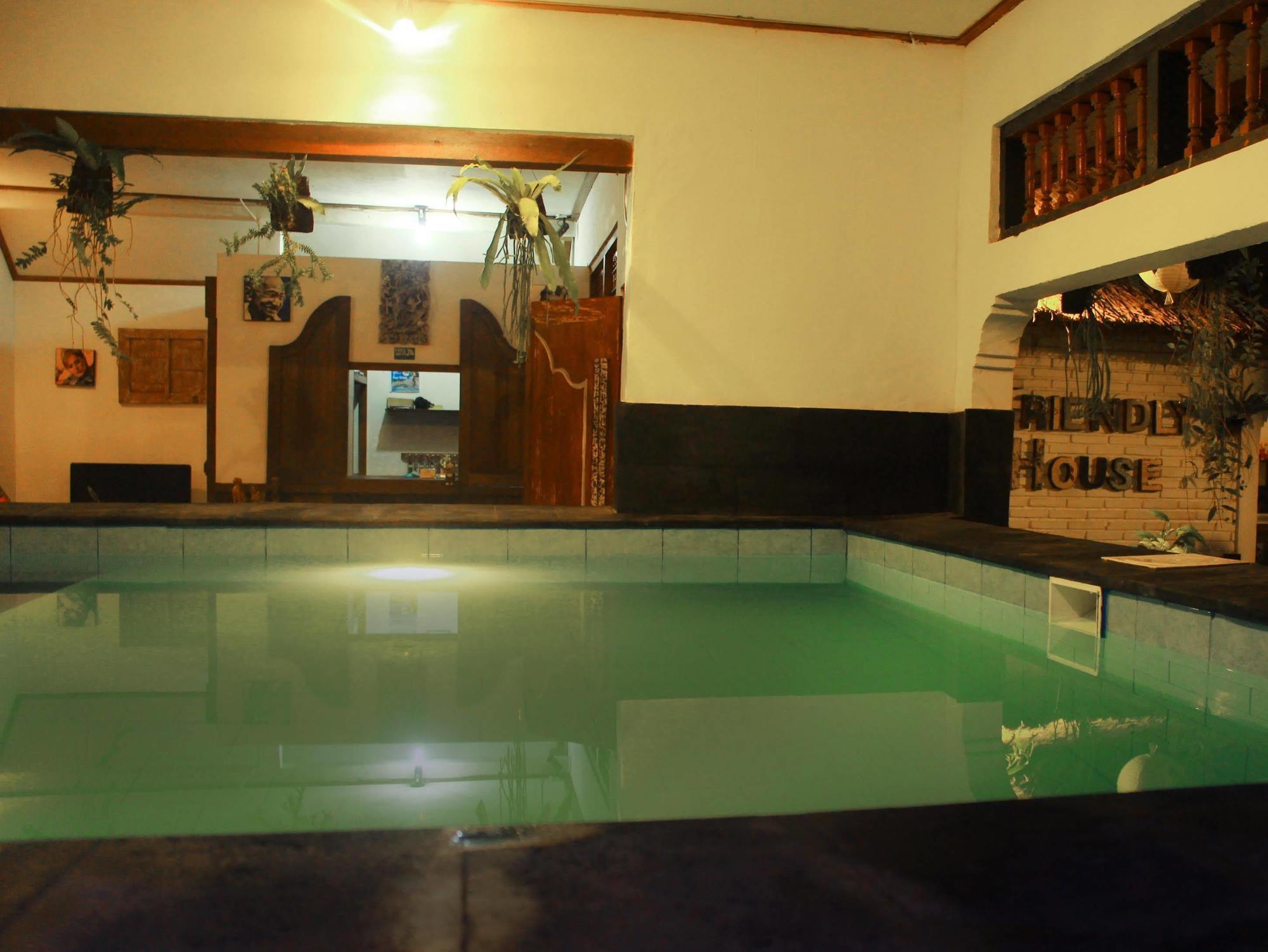 Хостел Friendly House Bali Убуд Экстерьер фото
